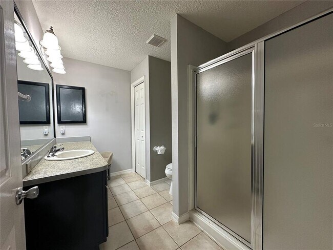 Building Photo - 104 Cherry Blossom Ln