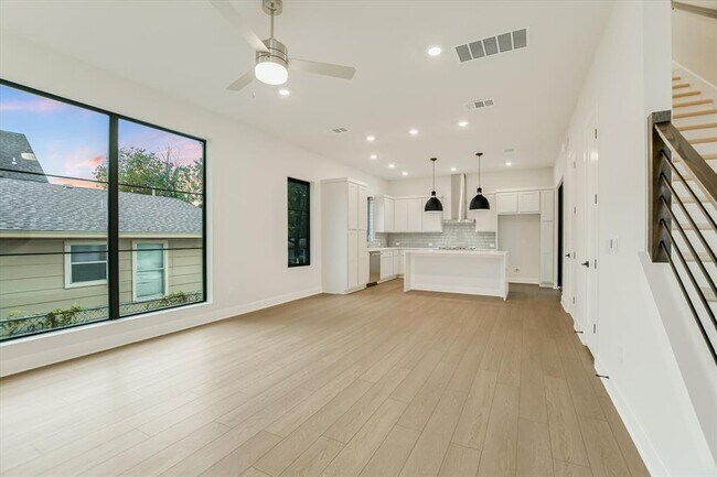 Building Photo - 114 Lightsey Rd