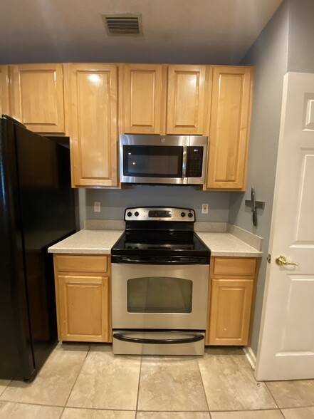Oven - 785 Oakleaf Plantation Pky