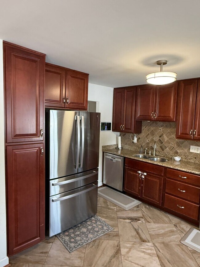 Building Photo - Beautiful 4-Bedroom Home with Finished Basement & Large Yard- Sykesville, MD