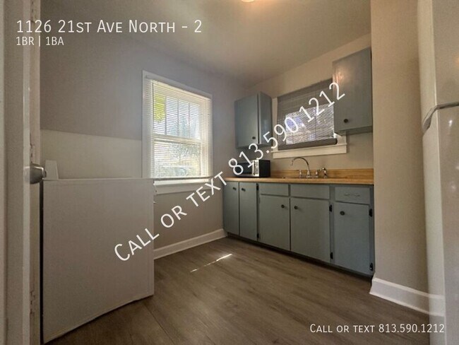 Building Photo - 1126 21st Ave N