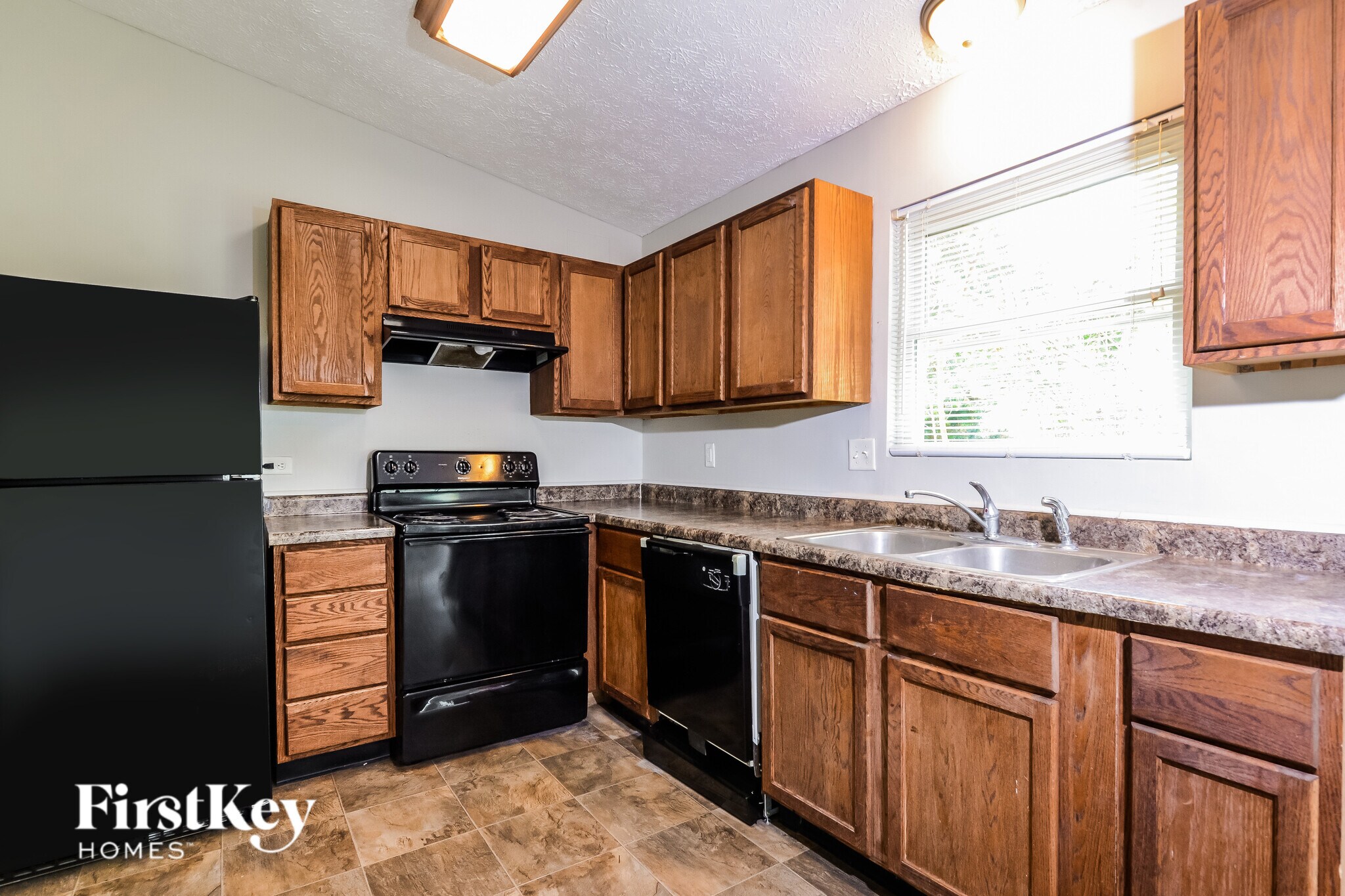 Building Photo - 5606 Winship Dr