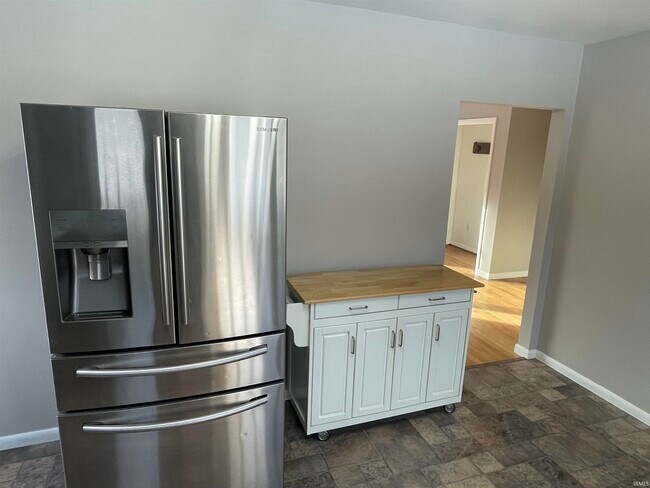 Building Photo - 4101 E Boltinghouse Rd