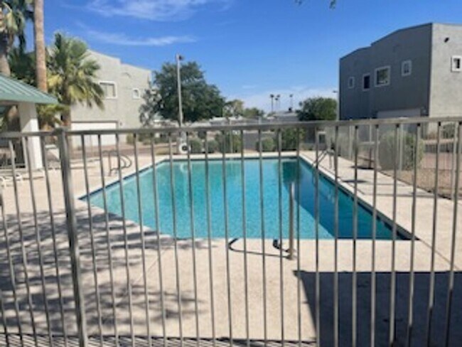 Building Photo - 5400 S Hardy Dr