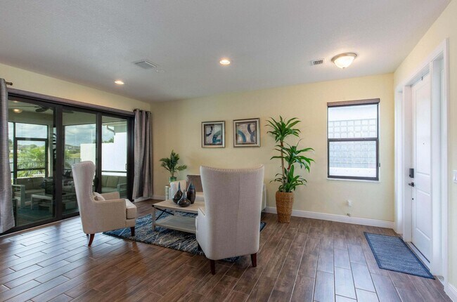 Building Photo - 7528 Moonrise Dr