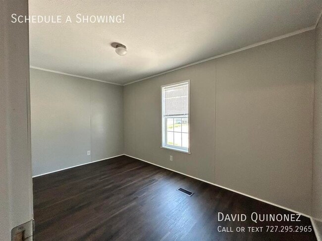 Building Photo - 5710 Kelso-
