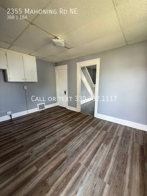 Building Photo - 2355 Mahoning Rd NE