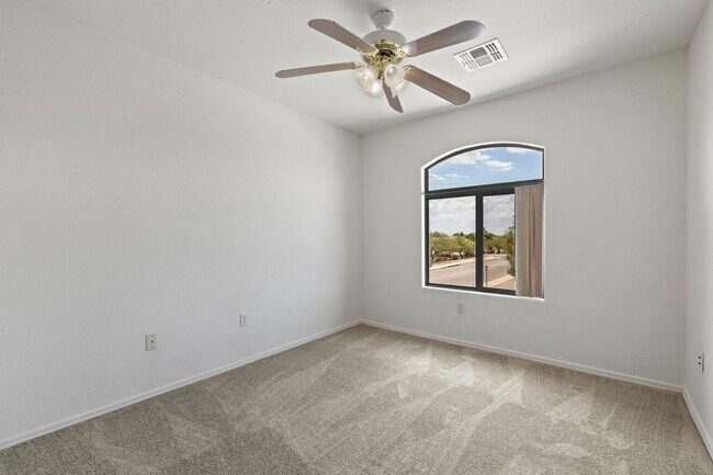 Building Photo - Nice Two-Story Family Home In Rita Ranch w...