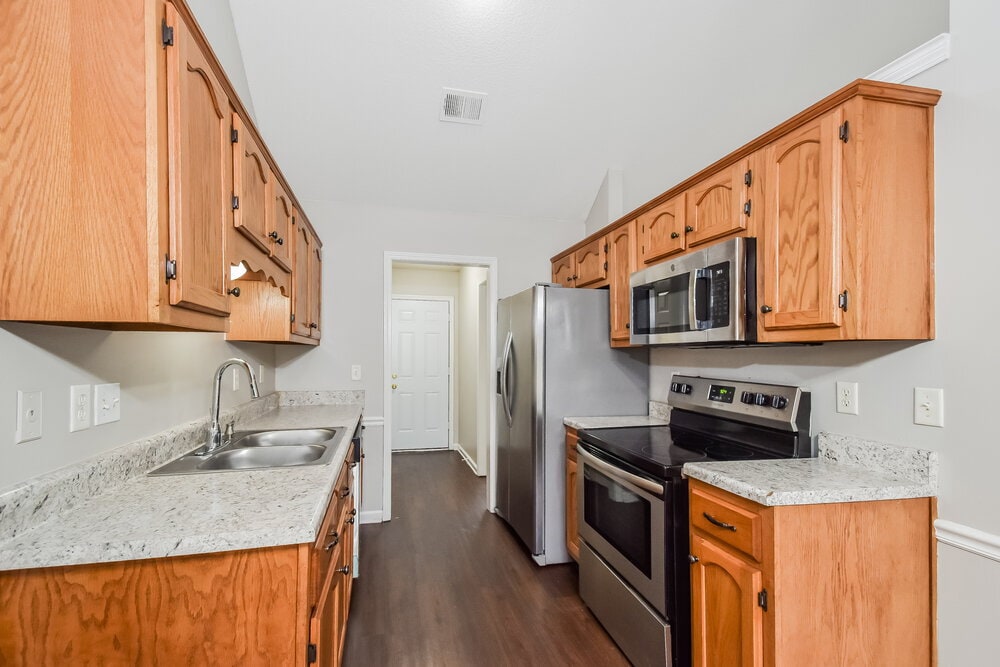 Building Photo - 1865 Winners Cir N