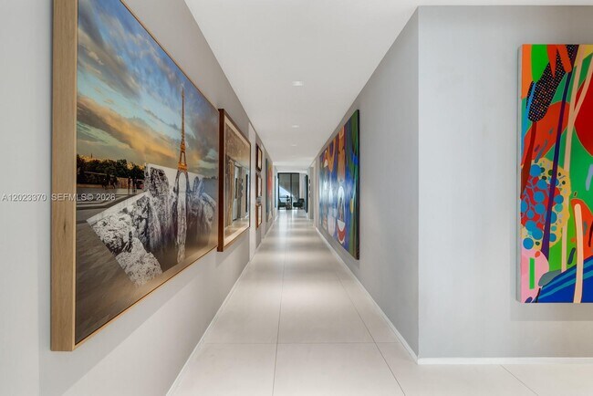 Building Photo - 1000 Biscayne Blvd