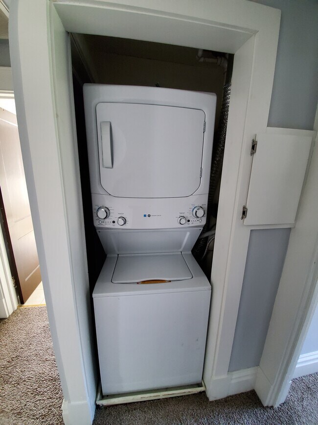Washer/Dryer - 745 Bosler Ave