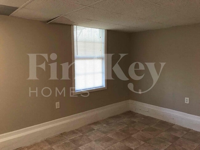 Building Photo - 101 Christine Ct