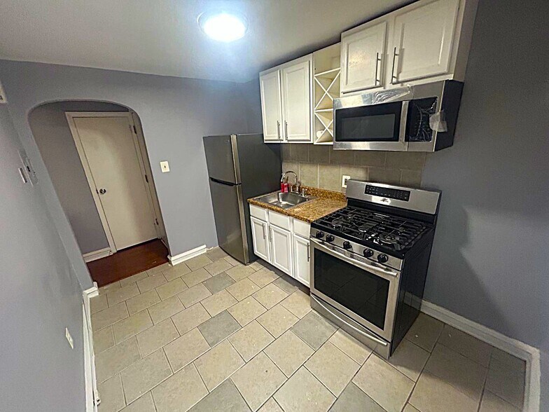 Building Photo - 7535 Thouron Ave