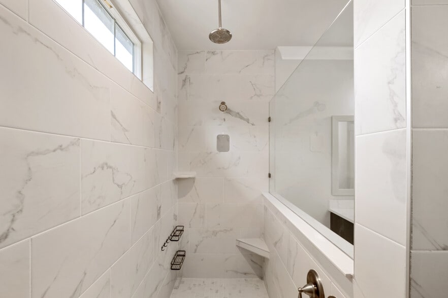 Building Photo - 2648 Balena Dr