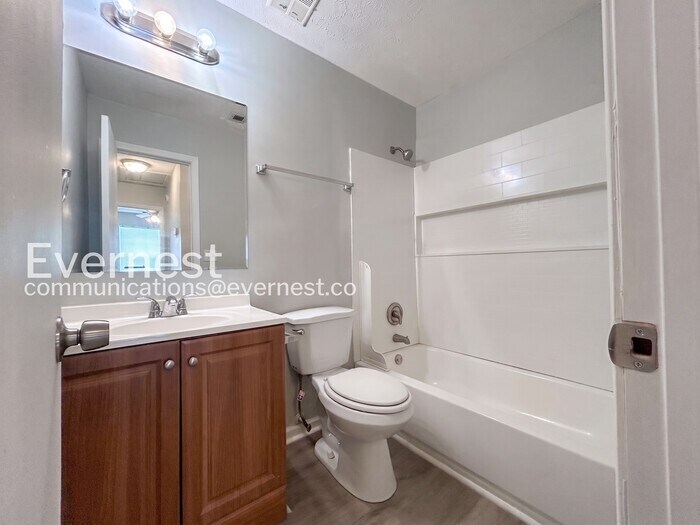 Building Photo - 2510 Corner Shoals Dr