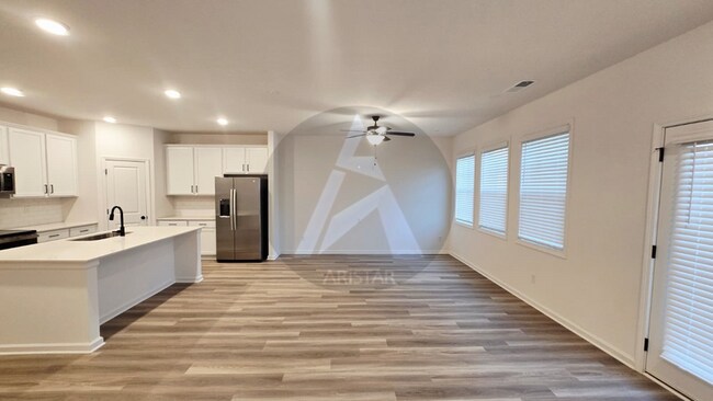 Building Photo - 3136 Marbella Cir