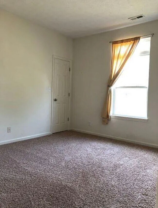 Building Photo - West Lafayette…3 Bedroom 2 Bath