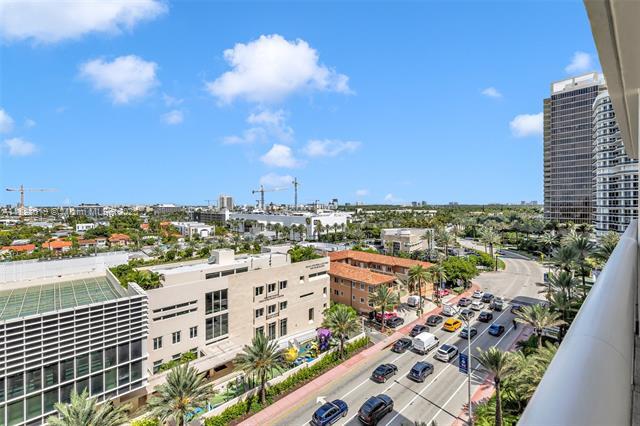 Building Photo - 9559 Collins Ave
