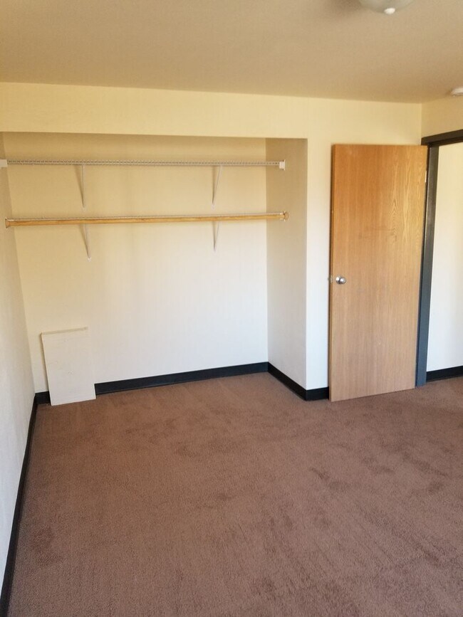 Interior Photo - 1315 Spring St