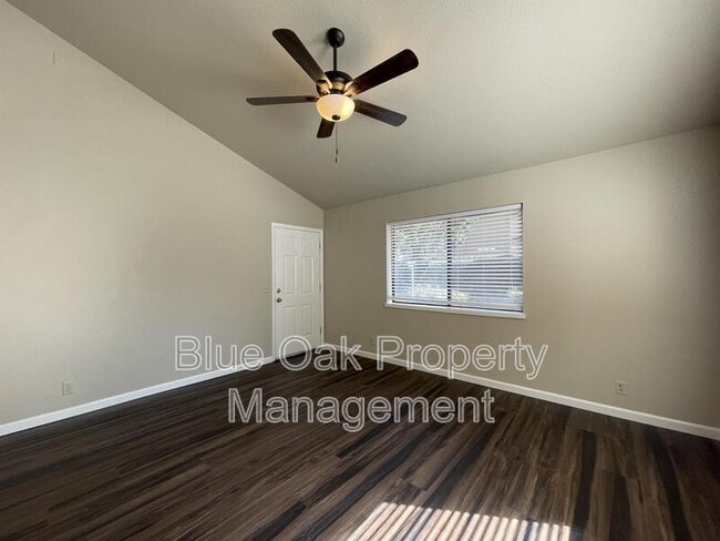 Building Photo - 2811 Morseman Ave