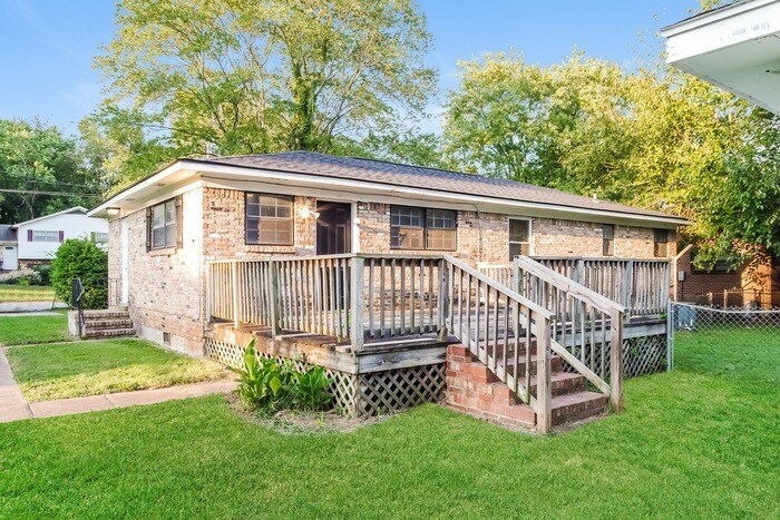 Building Photo - 3107 Forsythe Dr NW