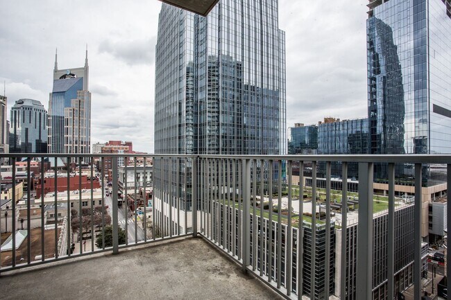 Building Photo - Stunning Downtown Views From 2BR 2BA Corner Unit in the Encore! $3,500 Per Month