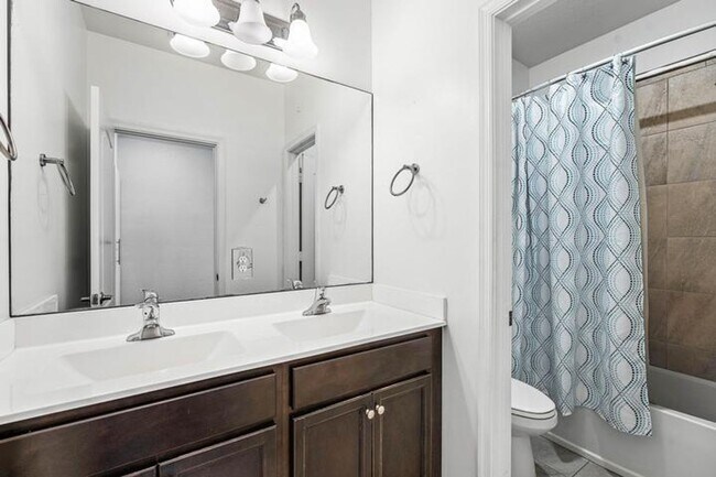 Building Photo - 3234 Klays Ct