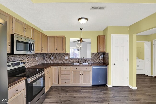 Building Photo - 10730 Pimlico Cir