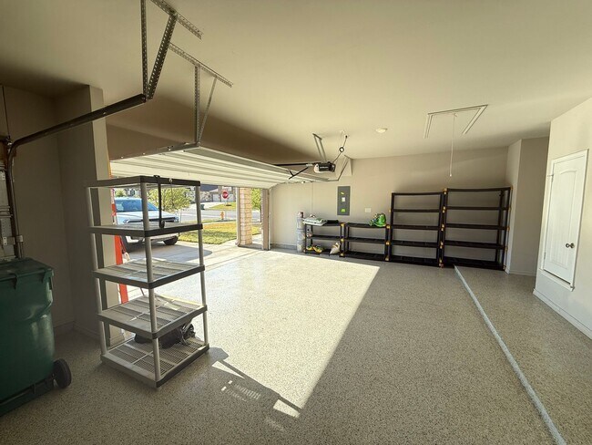 Building Photo - GORGEOUS 3-bedroom 2-bathroom home in Cedarbrook Estates!