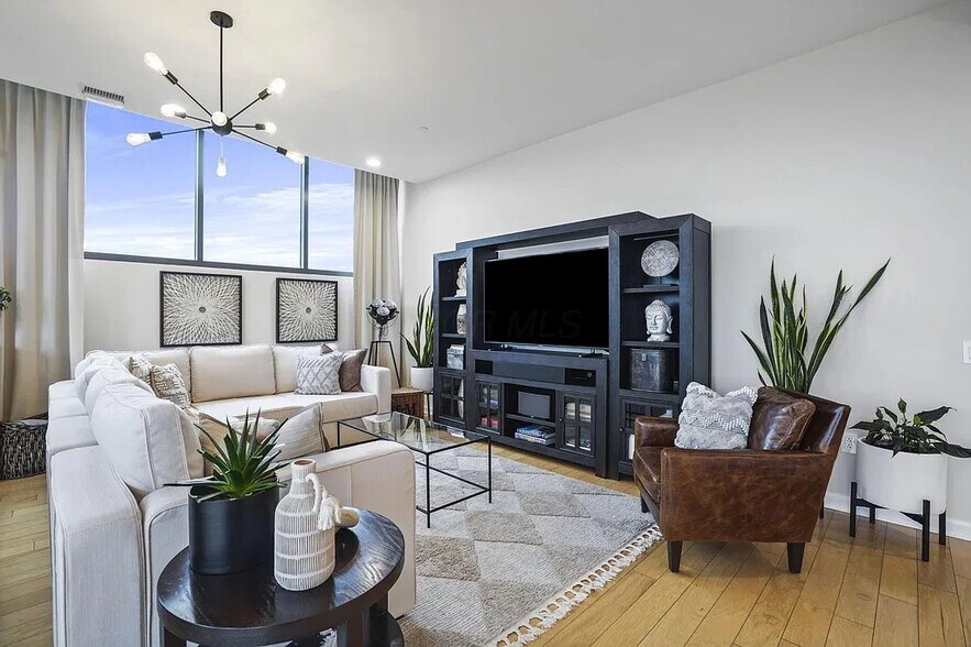 Living Room - 300 W Spring St