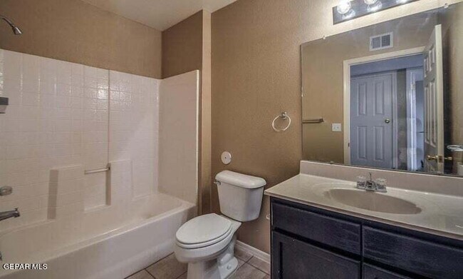 Building Photo - 6243 Oryx Cir