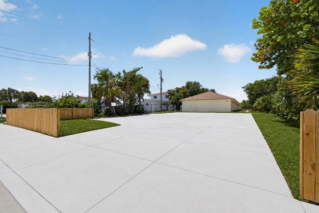 Building Photo - 3255 Avenue J