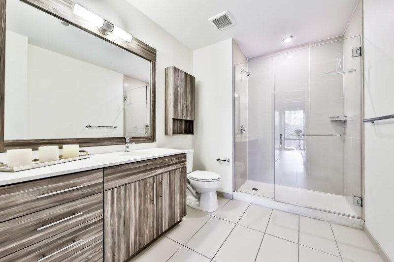 Building Photo - 397 E Ohio St