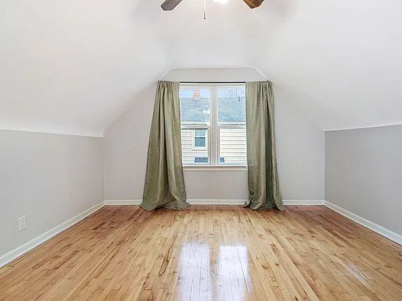 Building Photo - Charming 3BR in SE Grand Rapids