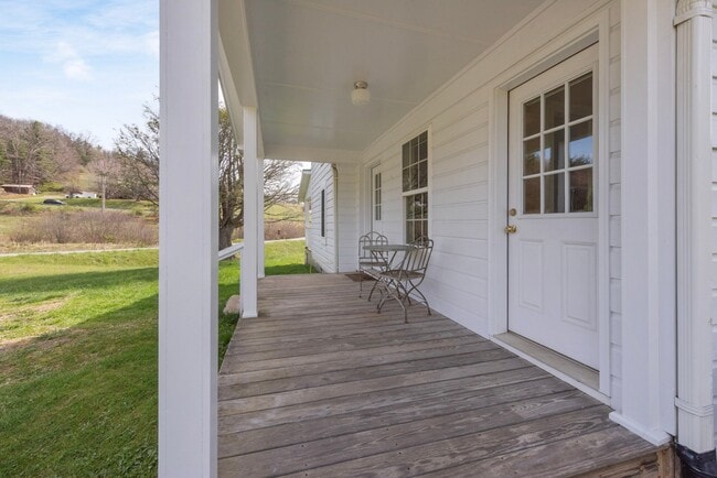 Building Photo - 143 Bertie Ln