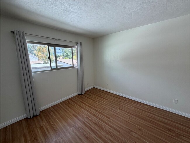 Building Photo - 1330 W Lambert Rd