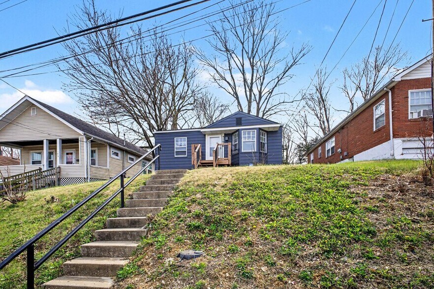 Building Photo - 7030 Emma Ave