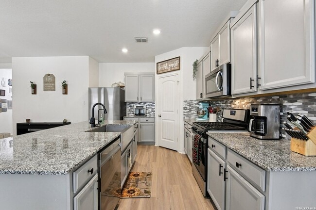 Building Photo - 13030 Vista Holw