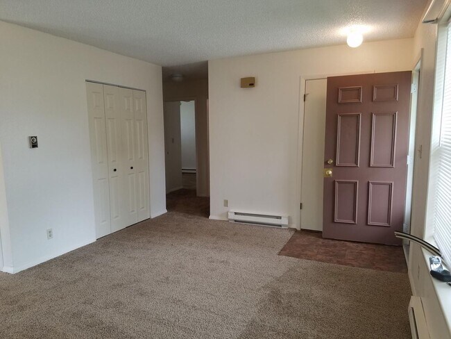 Building Photo - 927 Cortez Ct
