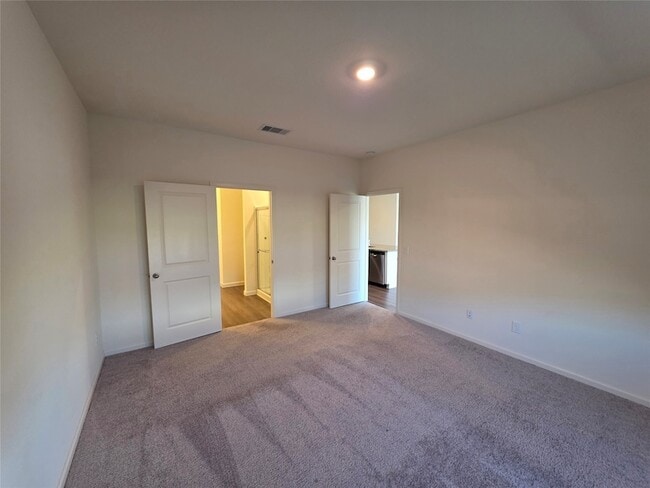 Building Photo - 5903 Grantgrala Dr