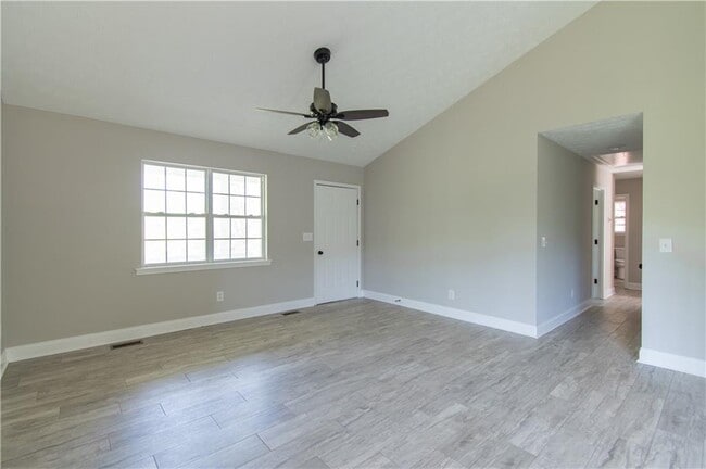 Building Photo - 270 Irwin Mill Rd SE