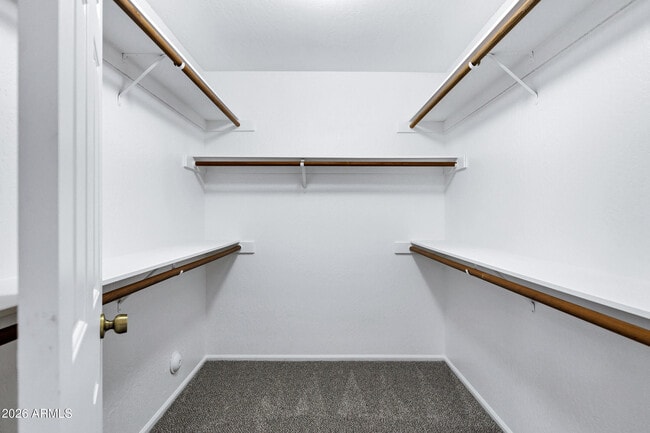 Building Photo - 4315 E Rocky Slope Dr