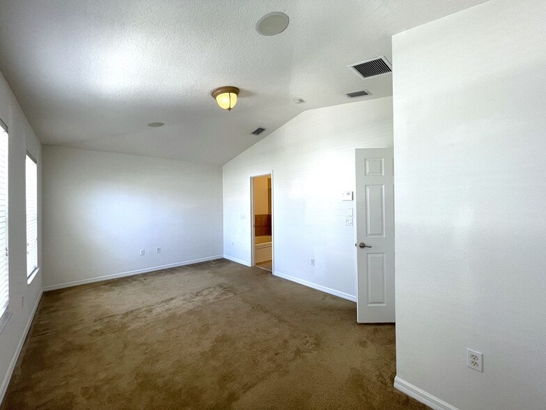 Building Photo - 6898 47th Ln N