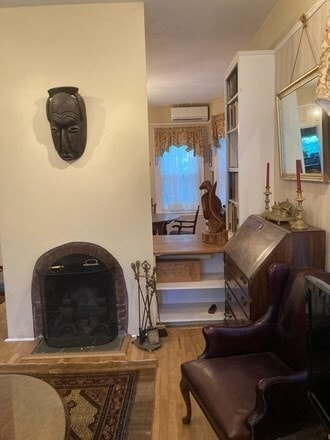 Building Photo - 39 Walker St