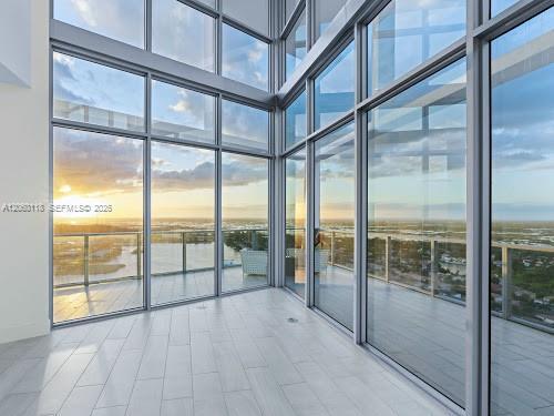Building Photo - 2000 Metropica Wy