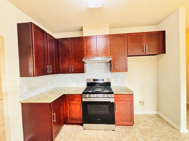 Building Photo - 16318 Bettong Ct