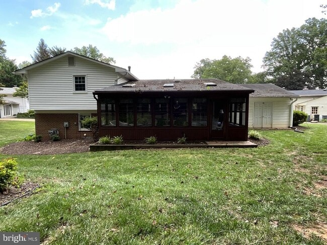 Building Photo - 615 Kearney Ct SW