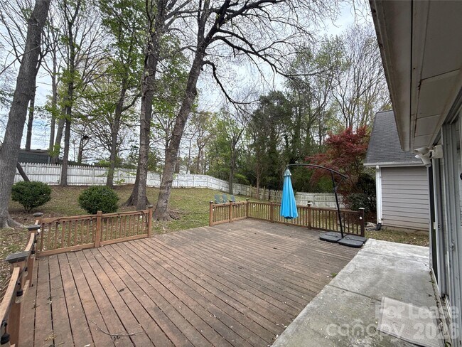 Building Photo - 7809 Glencannon Dr