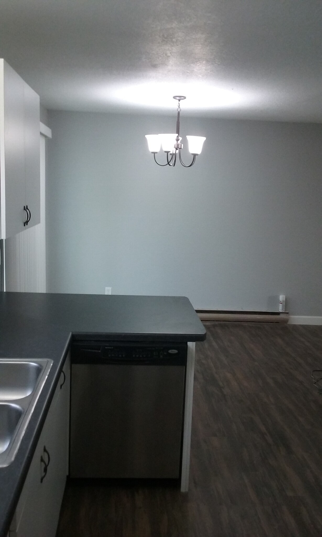 Building Photo - 1513 W Veterans Pkwy