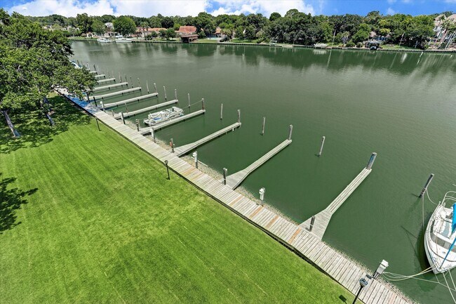 Building Photo - 18809 Egret Bay Blvd